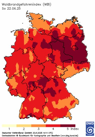 Waldbrandgefahrindex - Sonntag 22.06.2025
© DWD - Deutscher Wetterdienst Karte von Deutschland mit farblicher Darstellung des Waldbrandgefahrenindex (WBI) vom Sonntag, 22. Juni 2025. Die Farben reichen von Gelb (geringe Gefahr, Index 1) über Orange und Rot bis Dunkelrot (sehr hohe Gefahr, Index 5). Weite Teile Deutschlands, insbesondere in der Mitte, im Osten und Südwesten, sind dunkelrot eingefärbt, was auf eine sehr hohe Waldbrandgefahr hinweist. Die Karte stammt vom Deutschen Wetterdienst (DWD) und zeigt deutlich regionale Unterschiede in der Gefahrenlage.