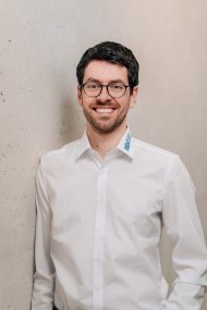 Porträt des Bildungsmanagers Christian Frey