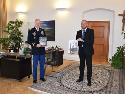 Antrittsbesuch von Oberst Christopher R. Danbeck bei Landrat Andreas Meier