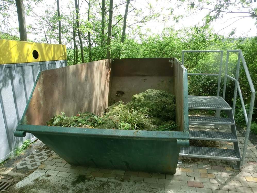 Grüngutcontainerplatz