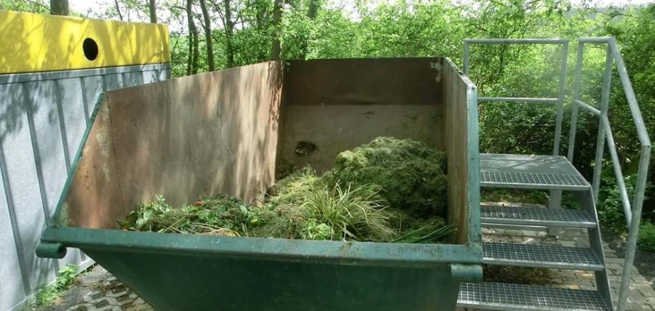 Grüngutcontainerplatz